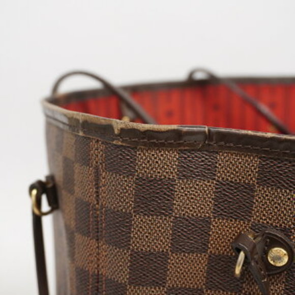 Louis Vuitton Damier Neverfull MM Tote Bag - Picture 8 of 13